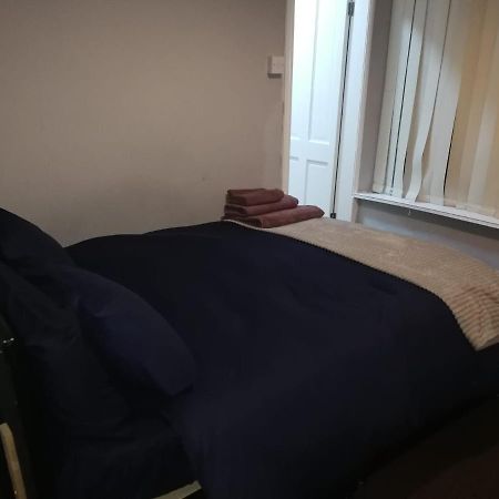 Double Ensuite Room In The Heart Of Preston Centre بريستون المظهر الخارجي الصورة