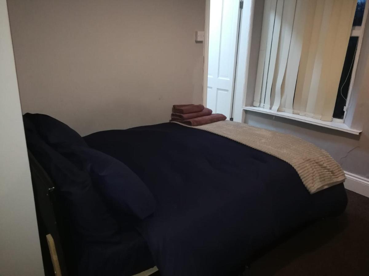 Double Ensuite Room In The Heart Of Preston Centre بريستون المظهر الخارجي الصورة
